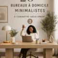 Un bureau minimaliste bien agencé avec des éléments de décoration épurés et fonctionnels