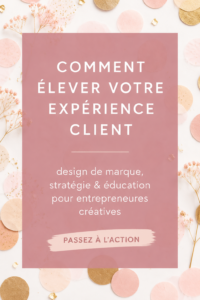 Femme entrepreneure discutant avec un client pour améliorer l'expérience.