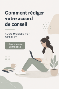 Femme consultant rédigeant un contrat sur son ordinateur.