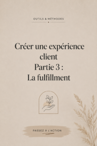 Une femme coach guidant une cliente dans un cadre chaleureux et accueillant.