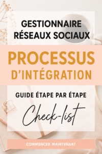 Un social media manager lors d'une séance d'onboarding dans une entreprise