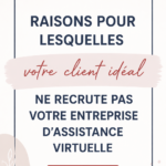 Femme entrepreneure travaillant sur son ordinateur avec un café à côté.